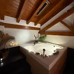Lo Attic شقة