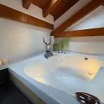 Lo Attic شقة *