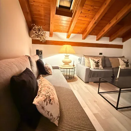 Lo Attic 公寓