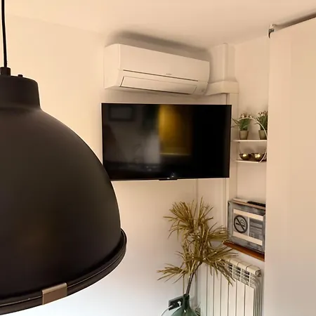 Lo Attic سورت