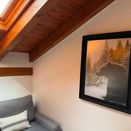 Lo Attic