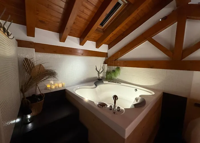 Lo Attic Apartmán