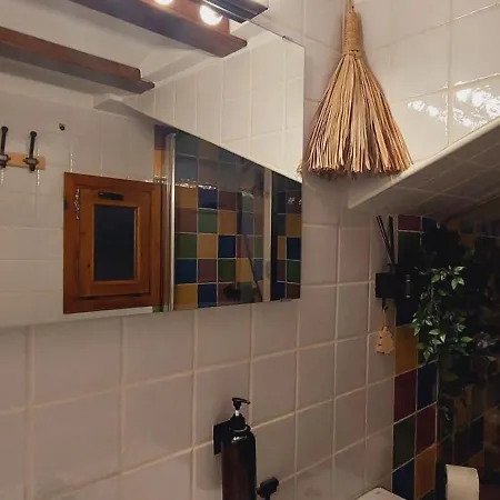 Lo Attic Apartment
