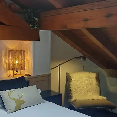 Lo Attic