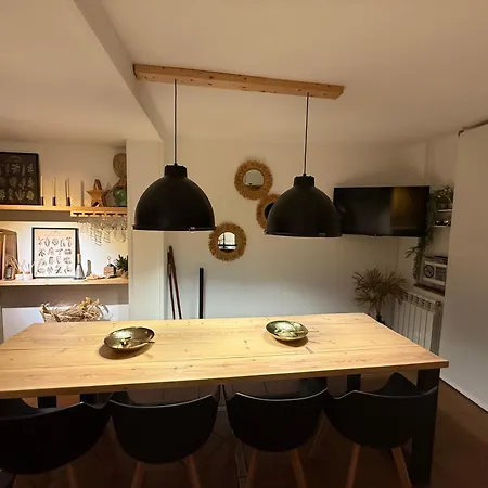 Lo Attic Apartment