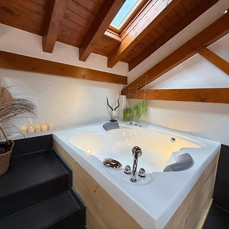 Lo Attic Apartmán Sort