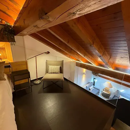 Apartment Lo Attic