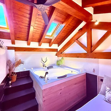 Lo Attic Апартаменты *