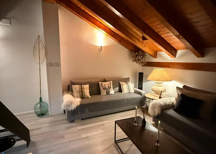 Apartment Lo Attic Sort