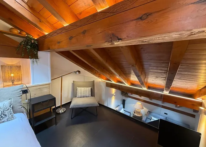 Lo Attic